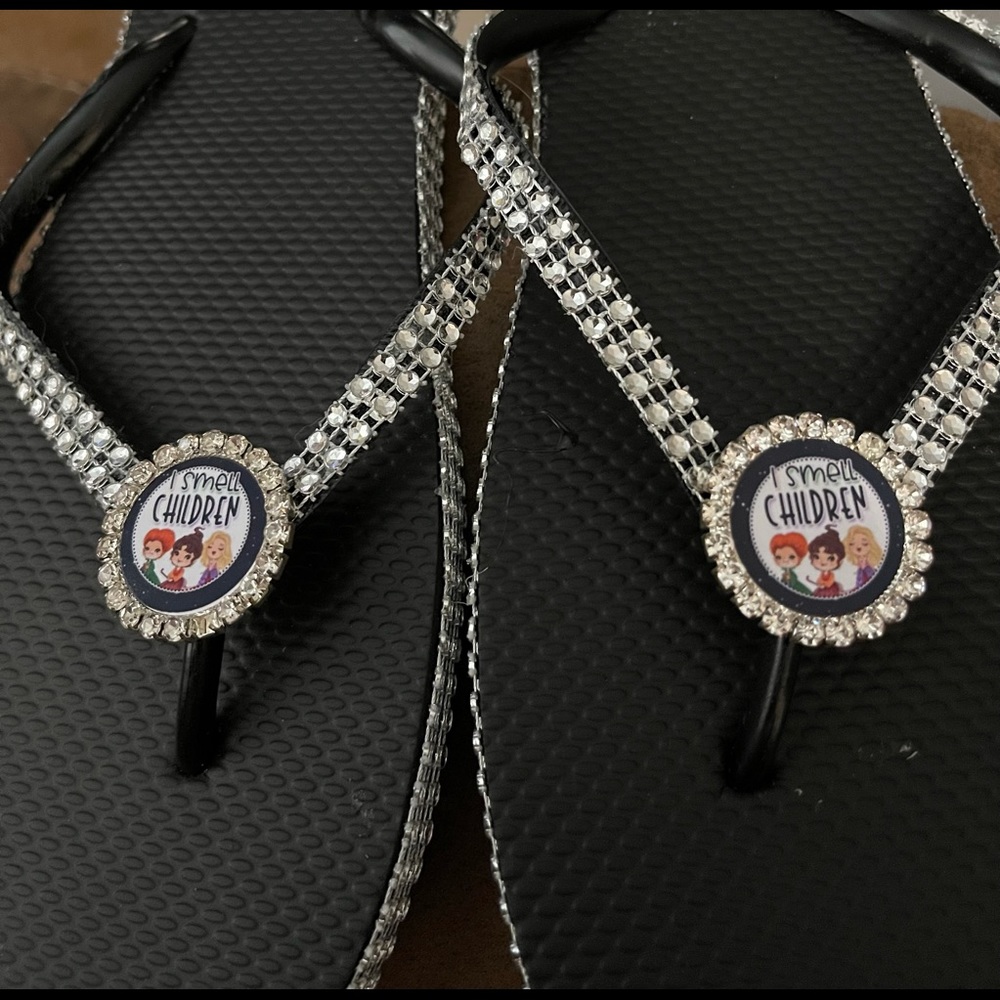 I smell children sandals